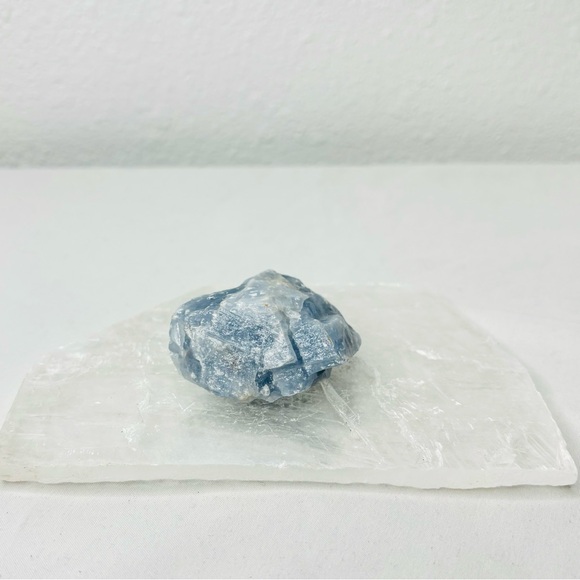 Blue Calcite Crystal - Picture 3 of 4